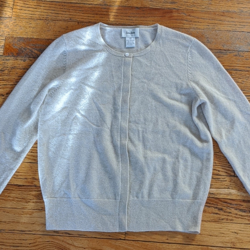 Vintage Neiman Marcus Cashmere Sweater cream/gold Medium - Picture 6 of 8